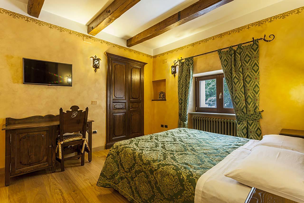 Hotel Guerrinuccio เชลาโน ภายนอก รูปภาพ