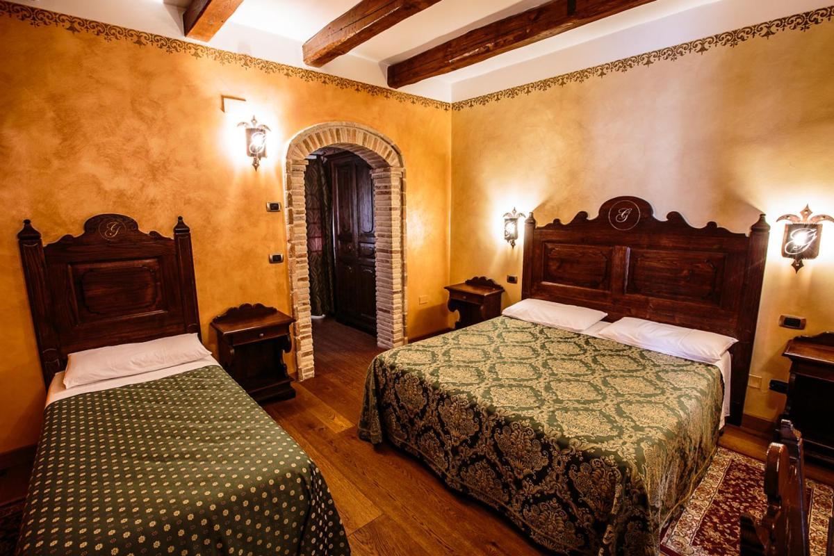 Hotel Guerrinuccio เชลาโน ภายนอก รูปภาพ