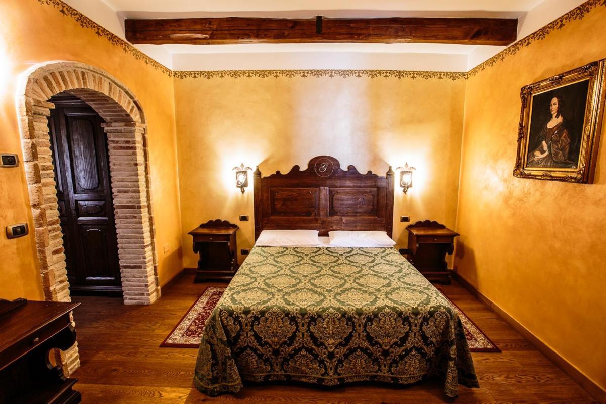 Hotel Guerrinuccio เชลาโน ภายนอก รูปภาพ