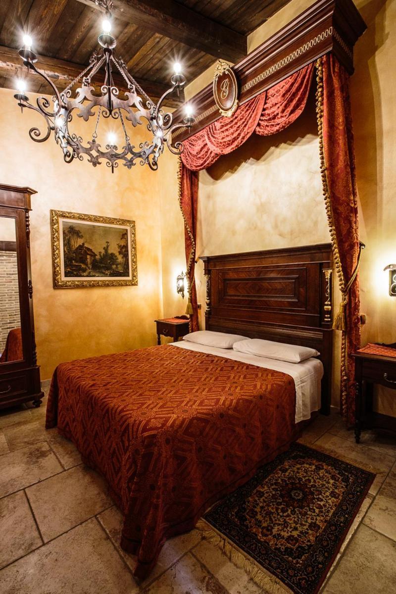 Hotel Guerrinuccio เชลาโน ภายนอก รูปภาพ